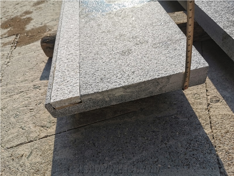 Old G654 Straight Treads With White Granite Nonslip Insert