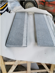 Old G654 Straight Treads With White Granite Nonslip Insert