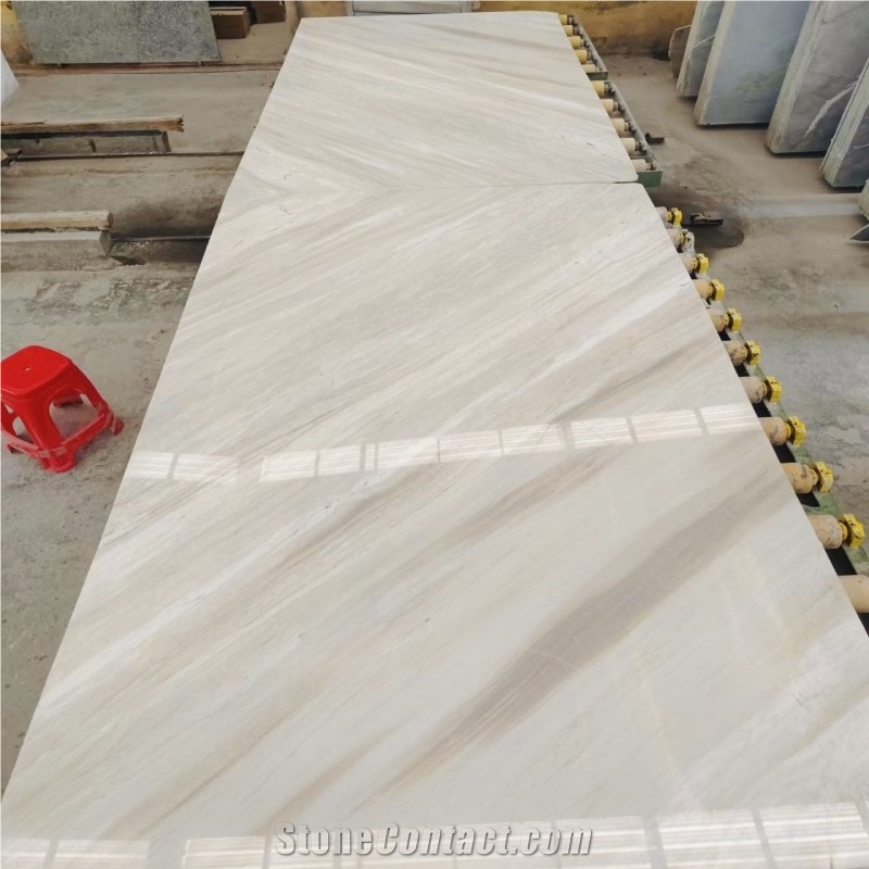 Bookmatched White Marble Calacatta Ondulato Slabs