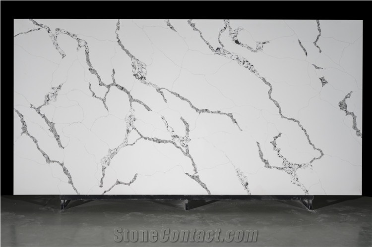 Polished Surface High Quality Calacatta Quartz Slab