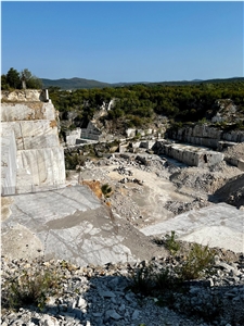 Aurisina Granitello Quarry