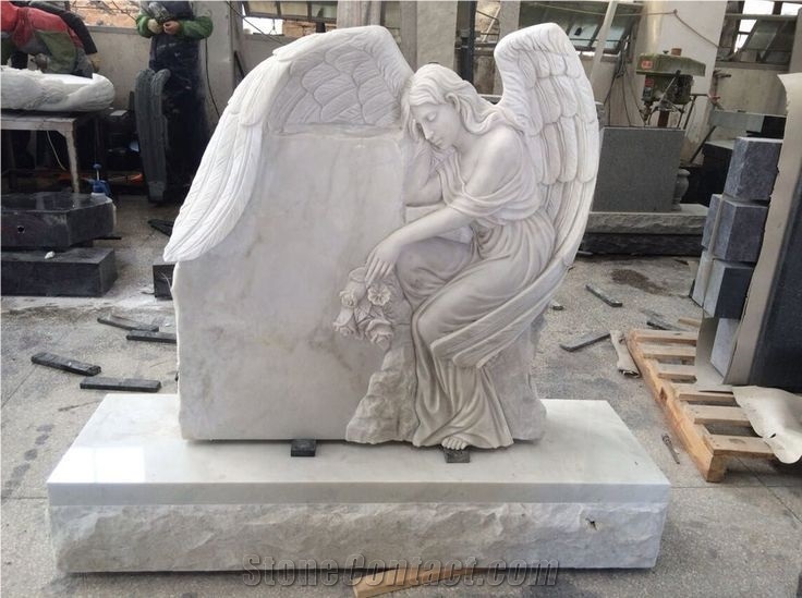 Carving Angel Holding Heart Granite Tombstone G603 Monument