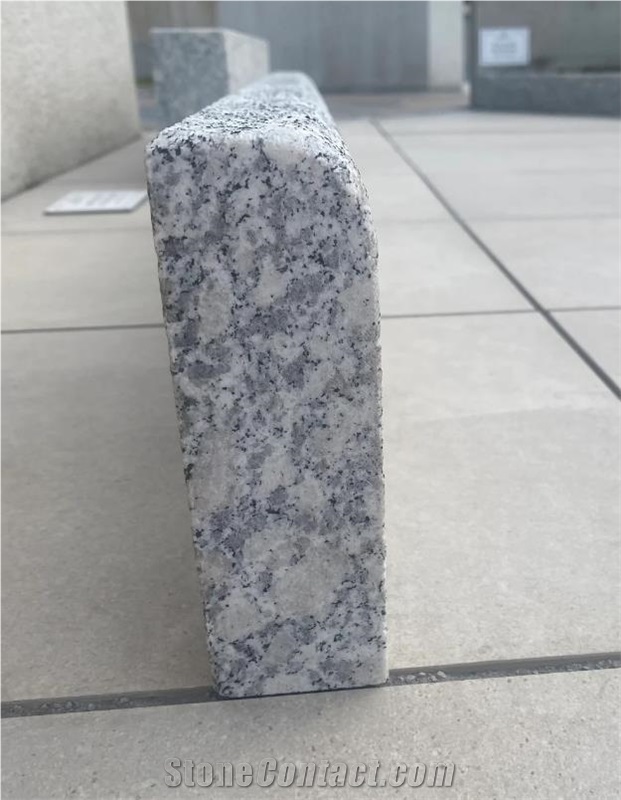 Granite Bull Nose Kerbstone