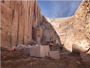 Mexican Red Dragon Onyx Quarry