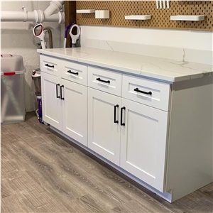 Calacatta Quartz Kitchen Countertop