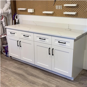 Calacatta Quartz Kitchen Countertop