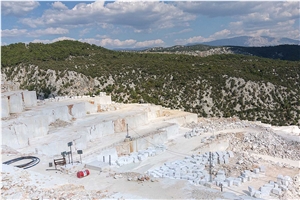 Ottoman Beige Marble Quarry