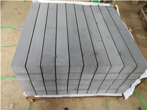 Black Basalt Curbstone Honed Finished Walkway Kerbstone