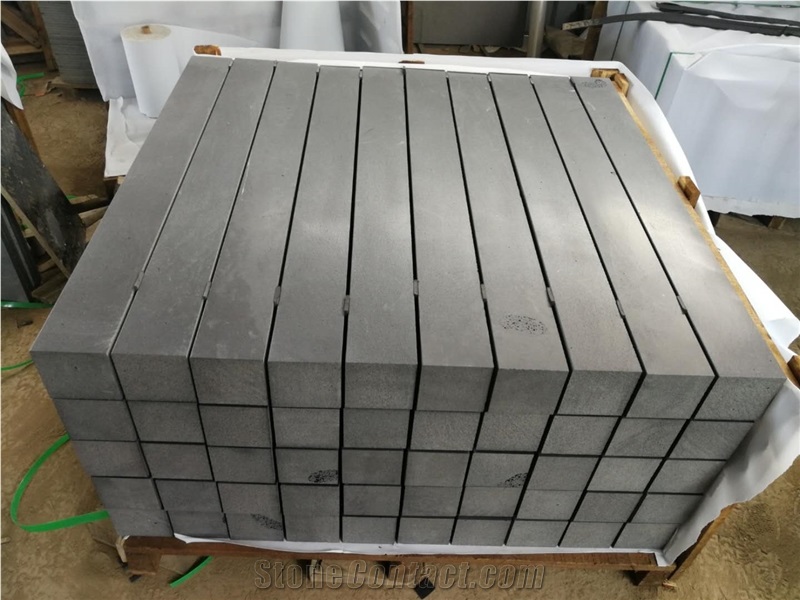 Black Basalt Curbstone Honed Finished Walkway Kerbstone