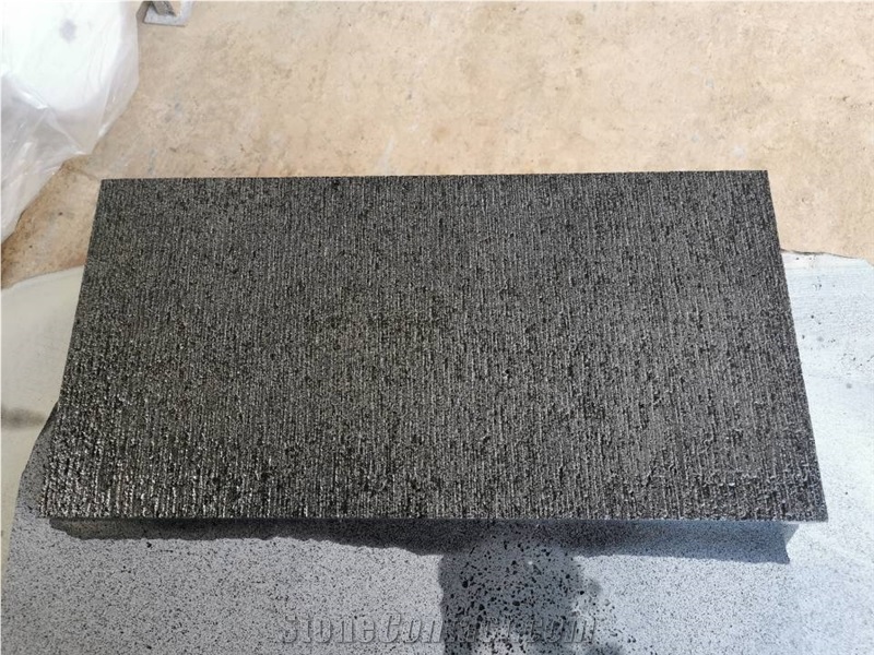 China Black Basalt Tiles Outdoor Floor Tiles