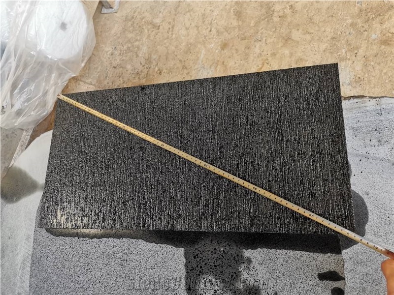 China Black Basalt Tiles Outdoor Floor Tiles