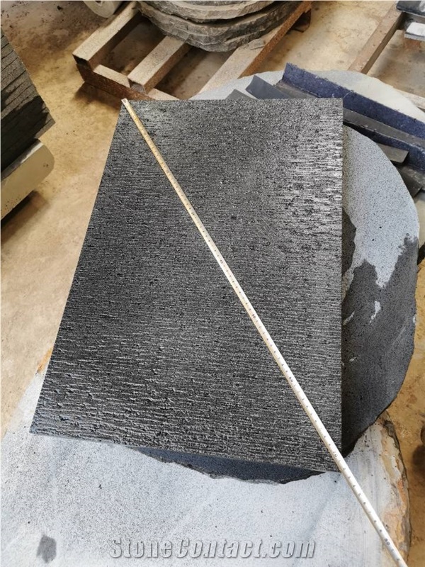 China Black Basalt Tiles Outdoor Floor Tiles