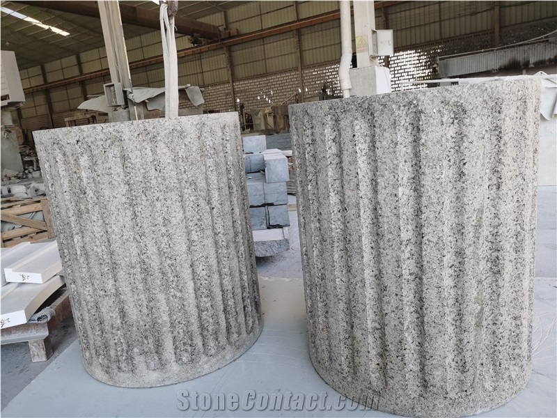 China Green Granite Carved Columns