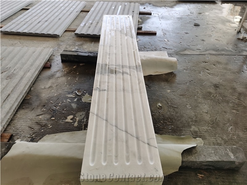 Snow White Marble Carrara Carved Column Pillar