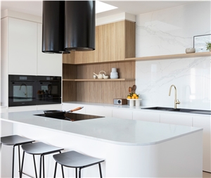 Grateful 2001 Super White Quartz Kitchen Table Island Tops
