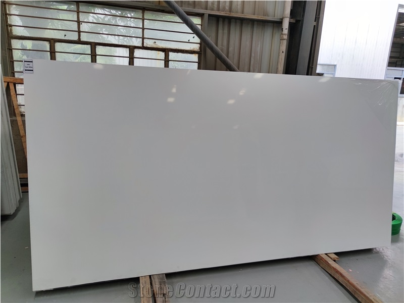 Grateful 2001 Super White Quartz Slabs Tiles For Home Decor
