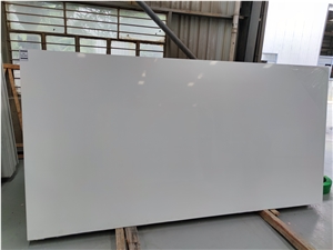 Grateful 2001 Super White Quartz Slabs Tiles For Home Decor