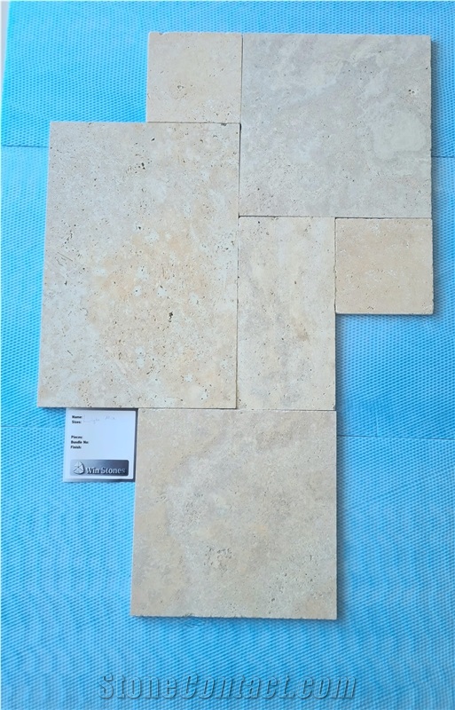 Light Mix Travertine Tumbled French Pattern