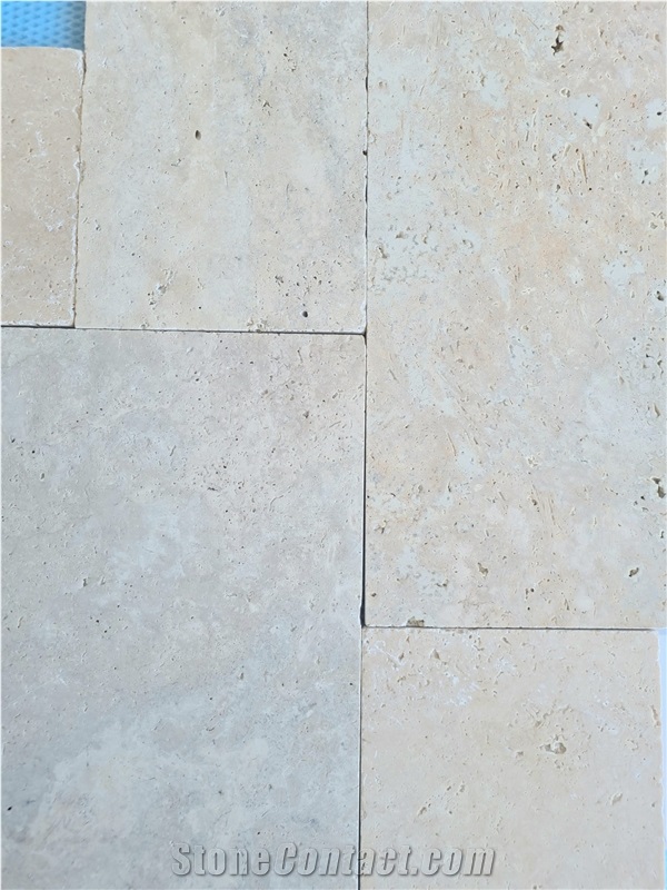 Light Mix Travertine Tumbled French Pattern