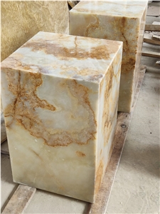 Onyx Stool