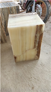 Onyx Stool