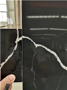 Cararra Quartz Stone With Black Background