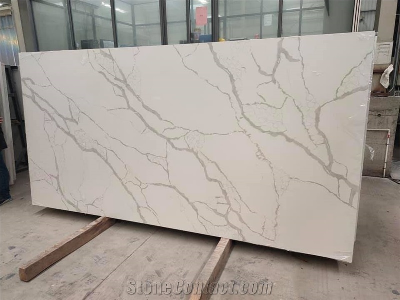 Super Classic Calacatta Quartz Slab