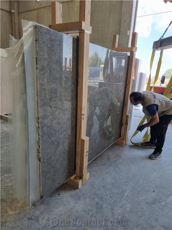 Atlantic Light Limestone Slabs, Limestone Tiles