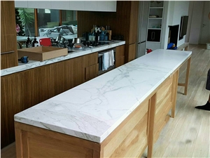 Calacatta Quartz Kitchen Island Top Installation