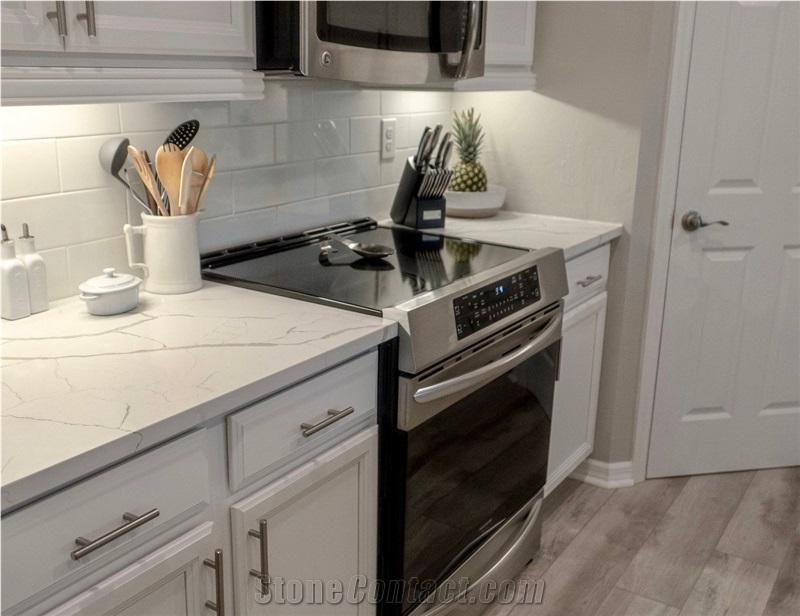 Calacatta Quartz Kitchen Countertops