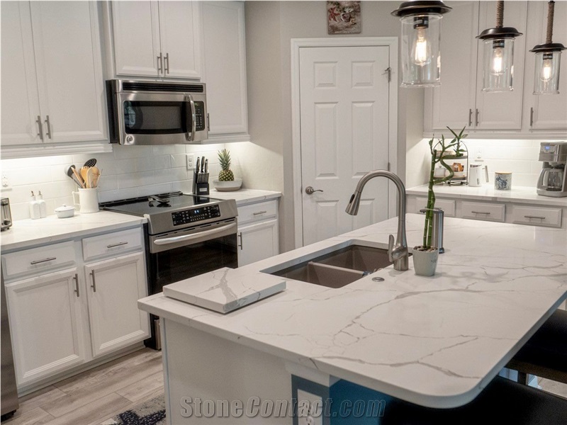 Calacatta Quartz Kitchen Countertops