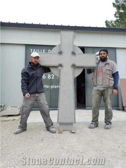 Travel Gris Stone Carving A Celtic Cross Funerary Monument
