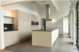 Black Quarftz Kitchen Countertop