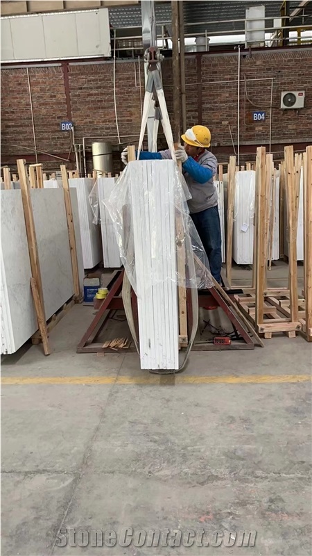 Calacatta White Quartz Slabs
