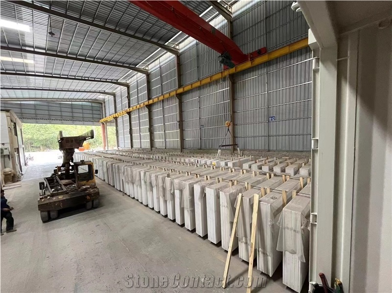 River Vein Quartz Slabs SKY012