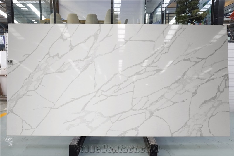 Popular White Calacatta Quartz Slab