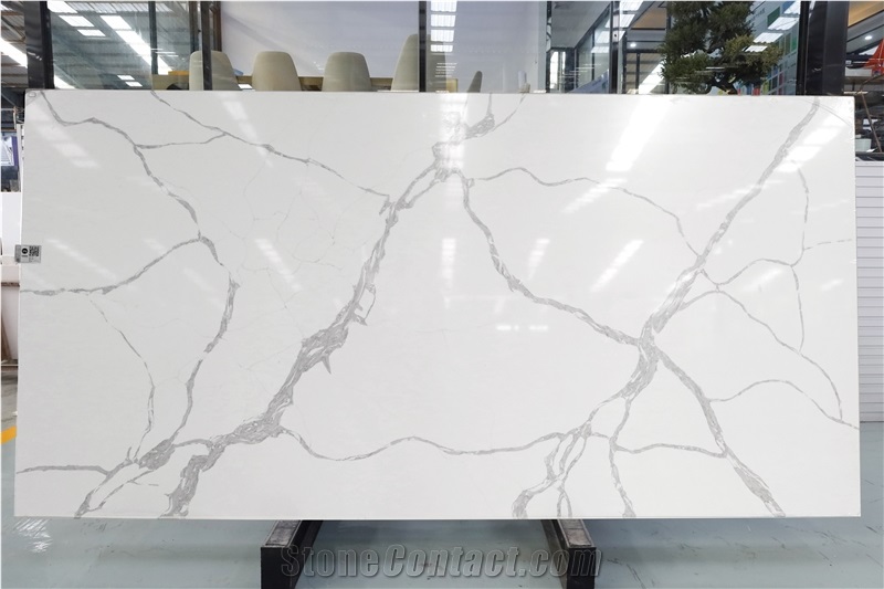 Popular White Calacatta Quartz Slab