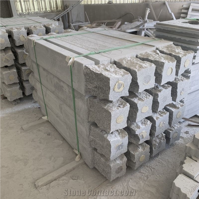 Natural Granite Curved Palisade, Granite Garden Pillar