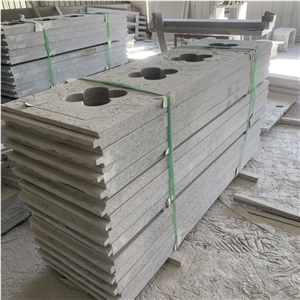 Natural Granite Curved Palisade, Granite Garden Pillar