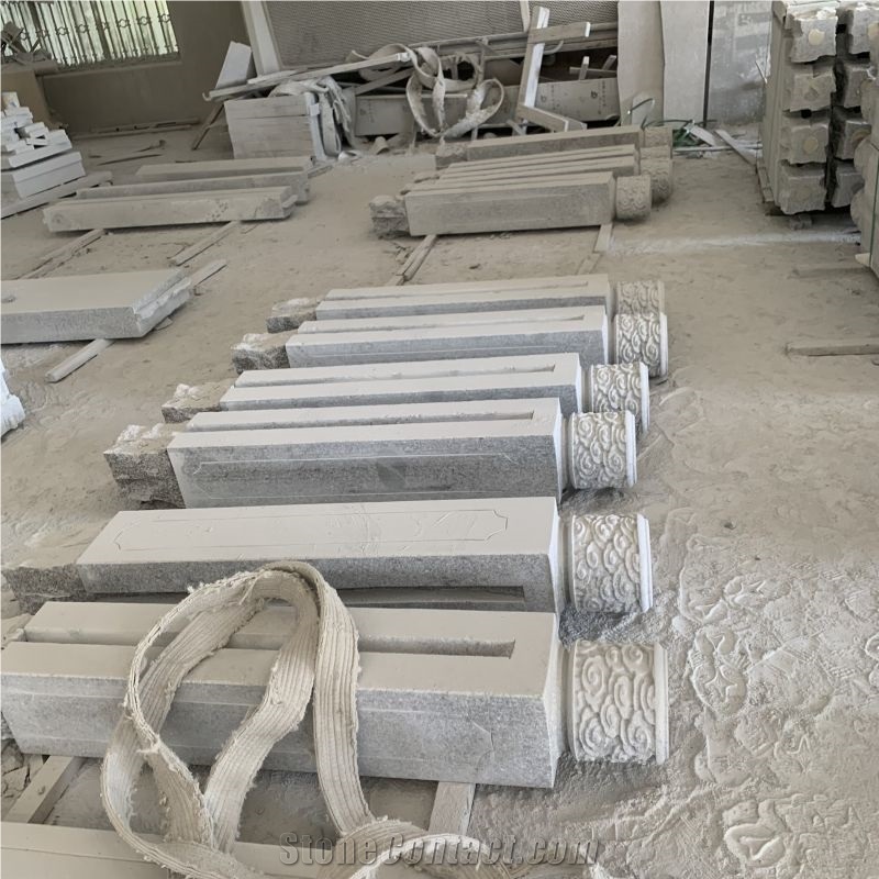 Natural Granite Curved Palisade, Granite Garden Pillar
