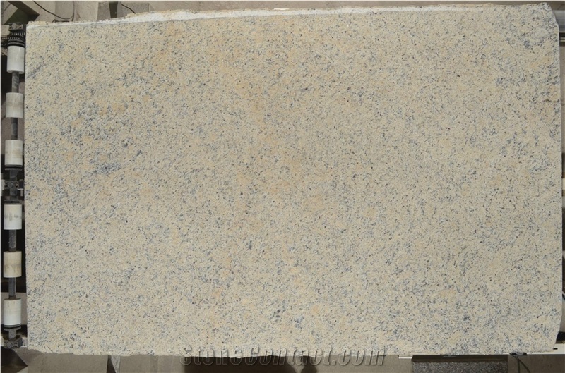 Amarelo Icarai Granite Slabs