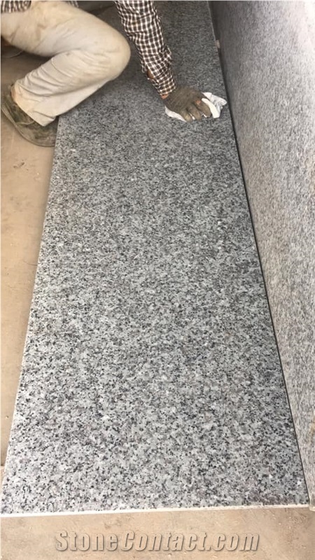 Vietnamese Cheap Natural White Granite Tile
