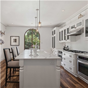 Artificial Calacatta Quartz Engineered Stone Countertop