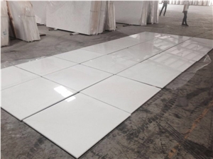 Cream White Marble Tiles, Slab
