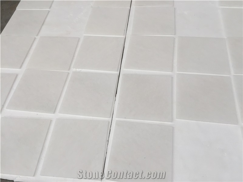 Cream White Marble Tiles, Slab
