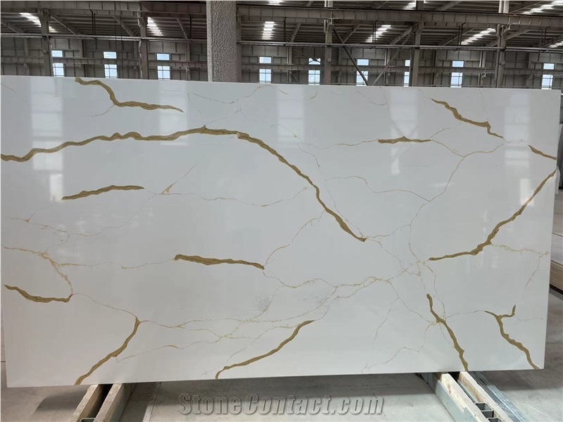 Super Nice Calacatta Quartz Slab Golden Veins