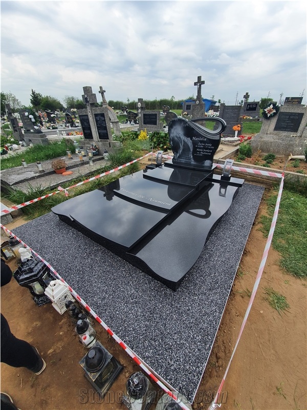Double Grave With Absolute Black Granite