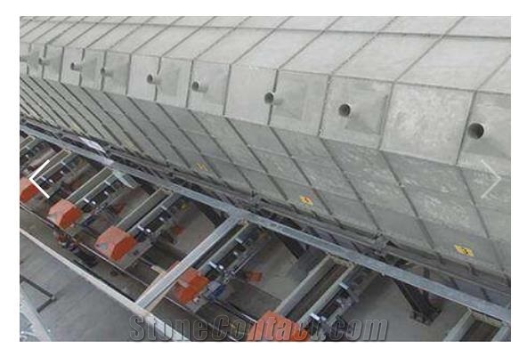 Raw Material Automatic Feeding Machine