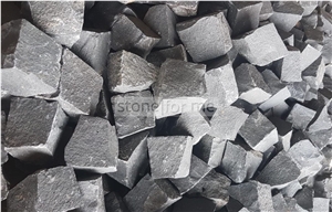 Black Basalt Split Cube Stone, Cobbles 4/6Cm