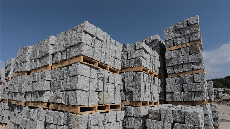 Natural Split Granite Cobbles
